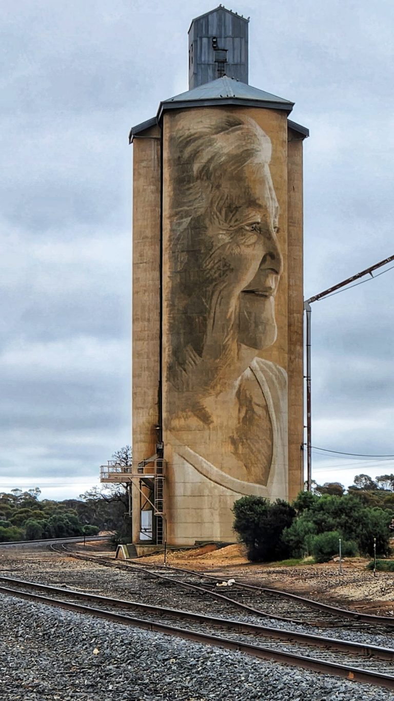 284075560 129077466424782 6345616955230407780 n 1 768x1365